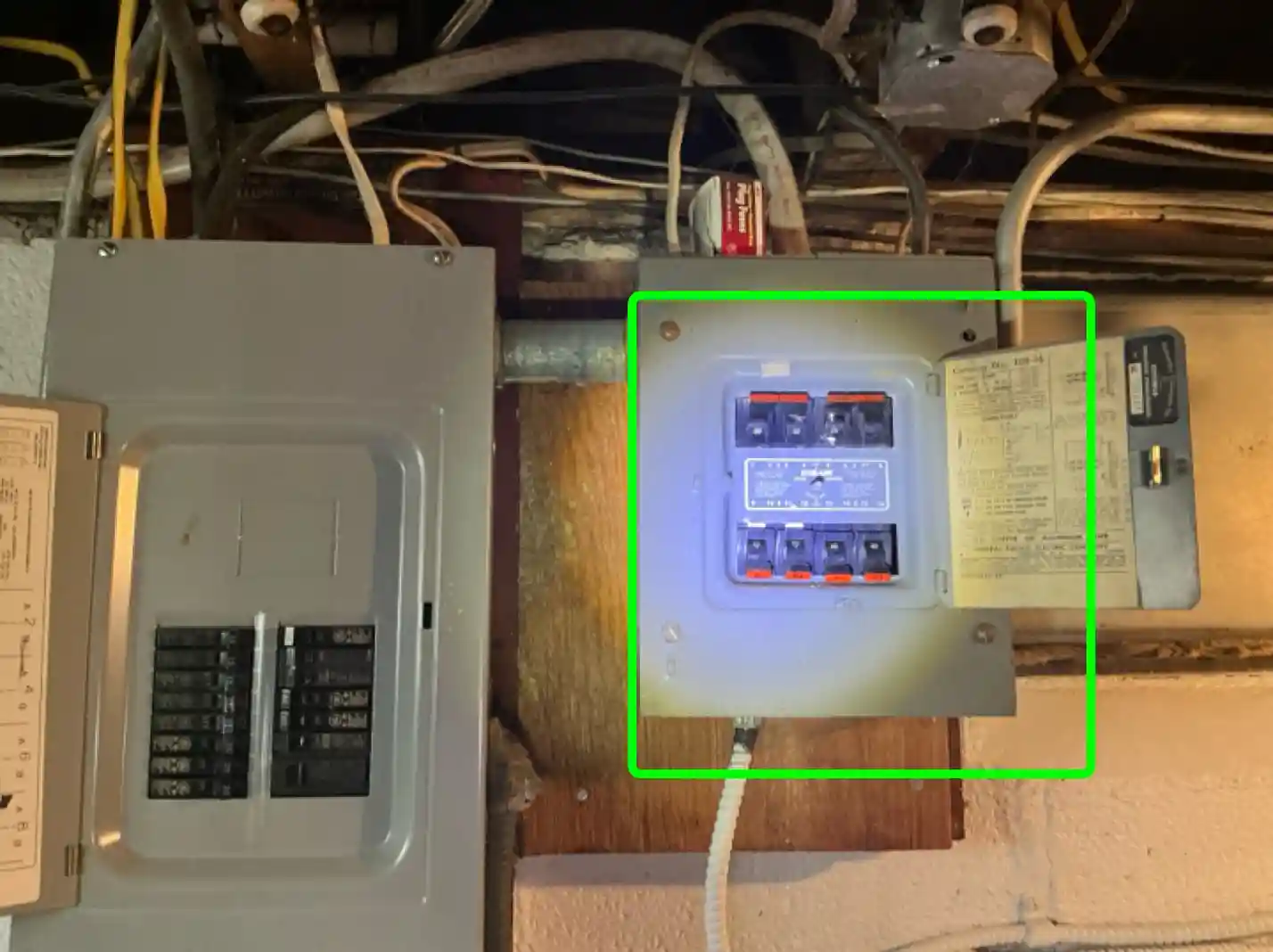 Evidence of Recalled and dangerous breaker box is present in Brunswick was observed during the home inspection.
